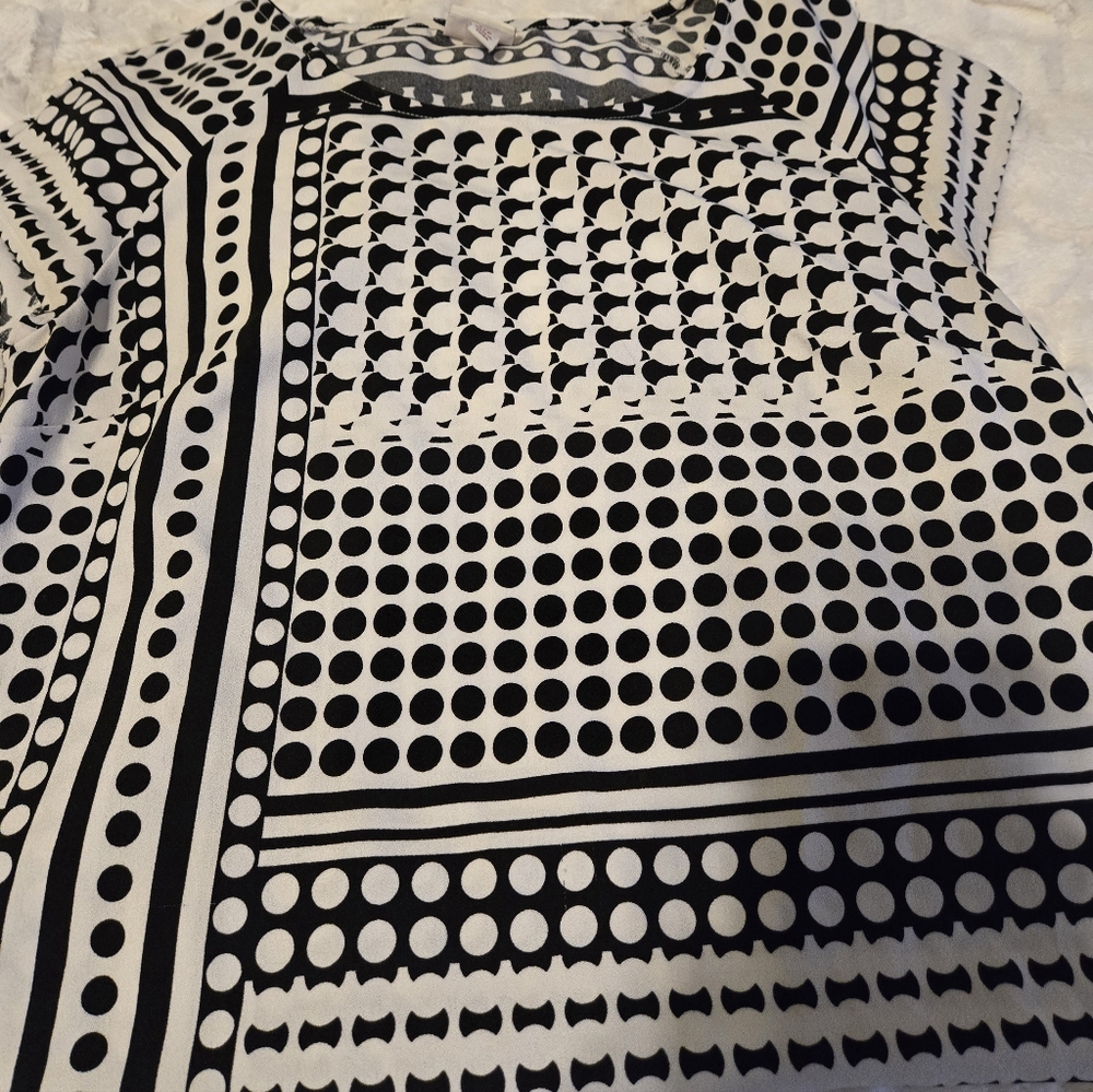 Dress - Picture 3 of 5
